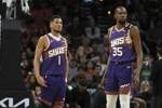 米西奇：KD惊讶于自己在太阳的战术地位之低 年轻人享受与其交流